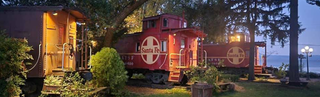Featherbed Railroad Bed and Breakfast Resort 